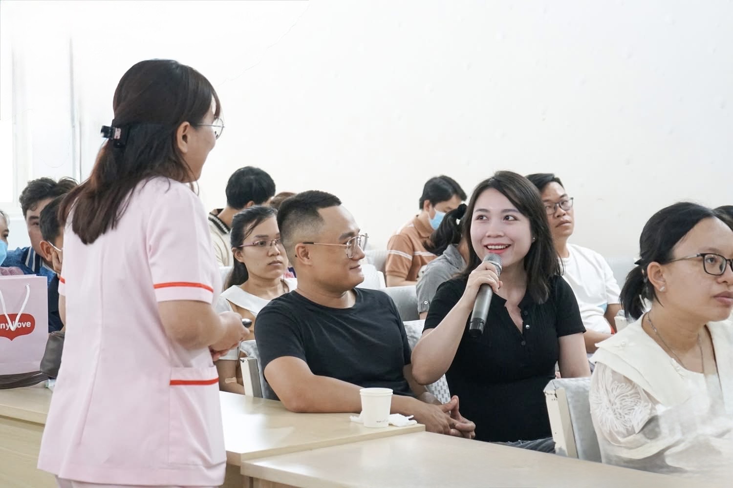 Bệnh viện Phụ sản MêKông tổ chức lớp học tiền sản: Trang bị kiến thức phòng ngừa bệnh lây truyền từ mẹ sang con cho thai phụ- Ảnh 2. Bệnh viện Phụ sản MêKông tổ chức lớp học tiền sản: Trang bị kiến thức phòng ngừa bệnh lây truyền từ mẹ sang con cho thai phụ- Ảnh 2.