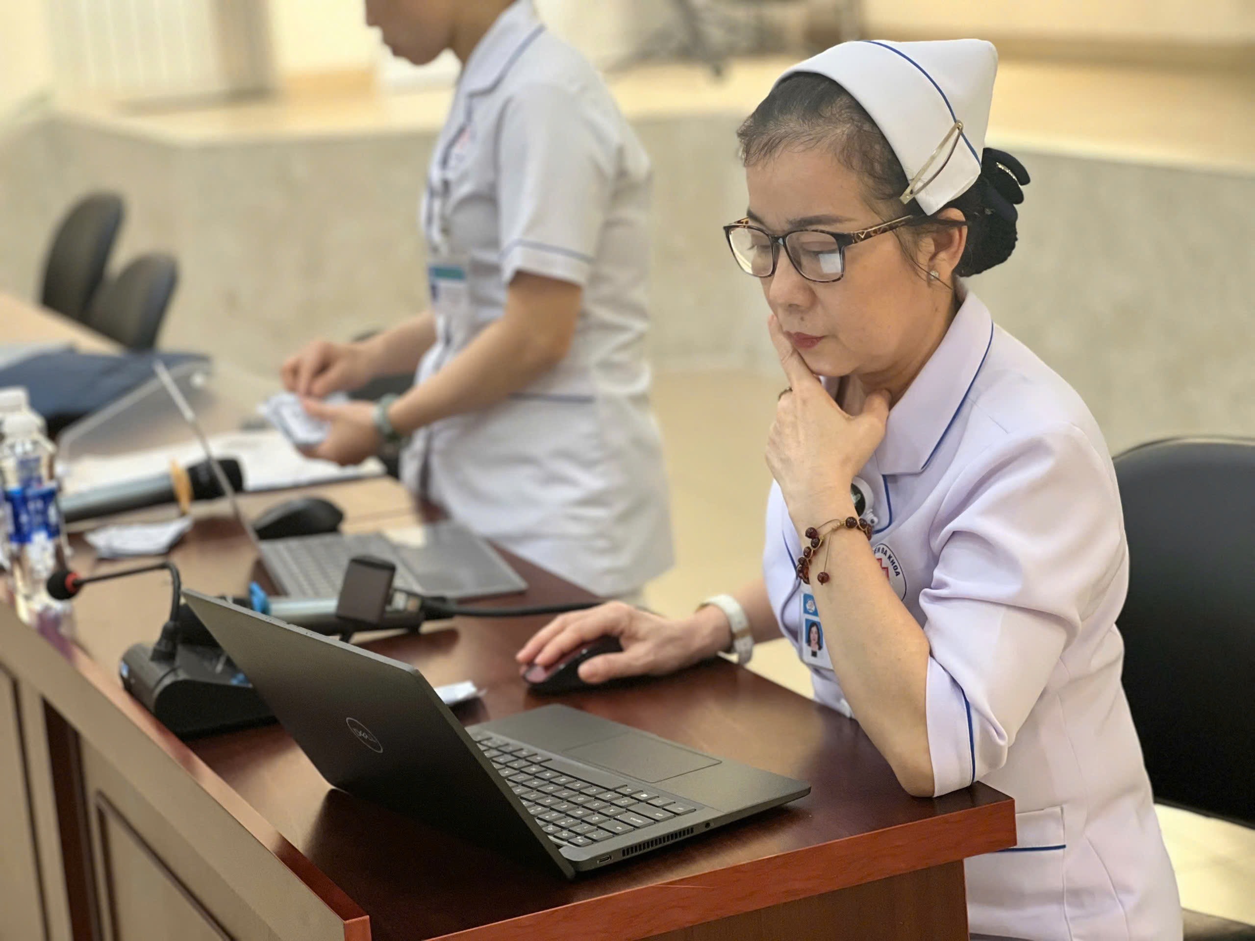 Chung sức vì chất lượng: Hội thi tay nghề điều dưỡng, hộ sinh, kỹ thuật y tại bệnh viện Bình Tân- Ảnh 3.