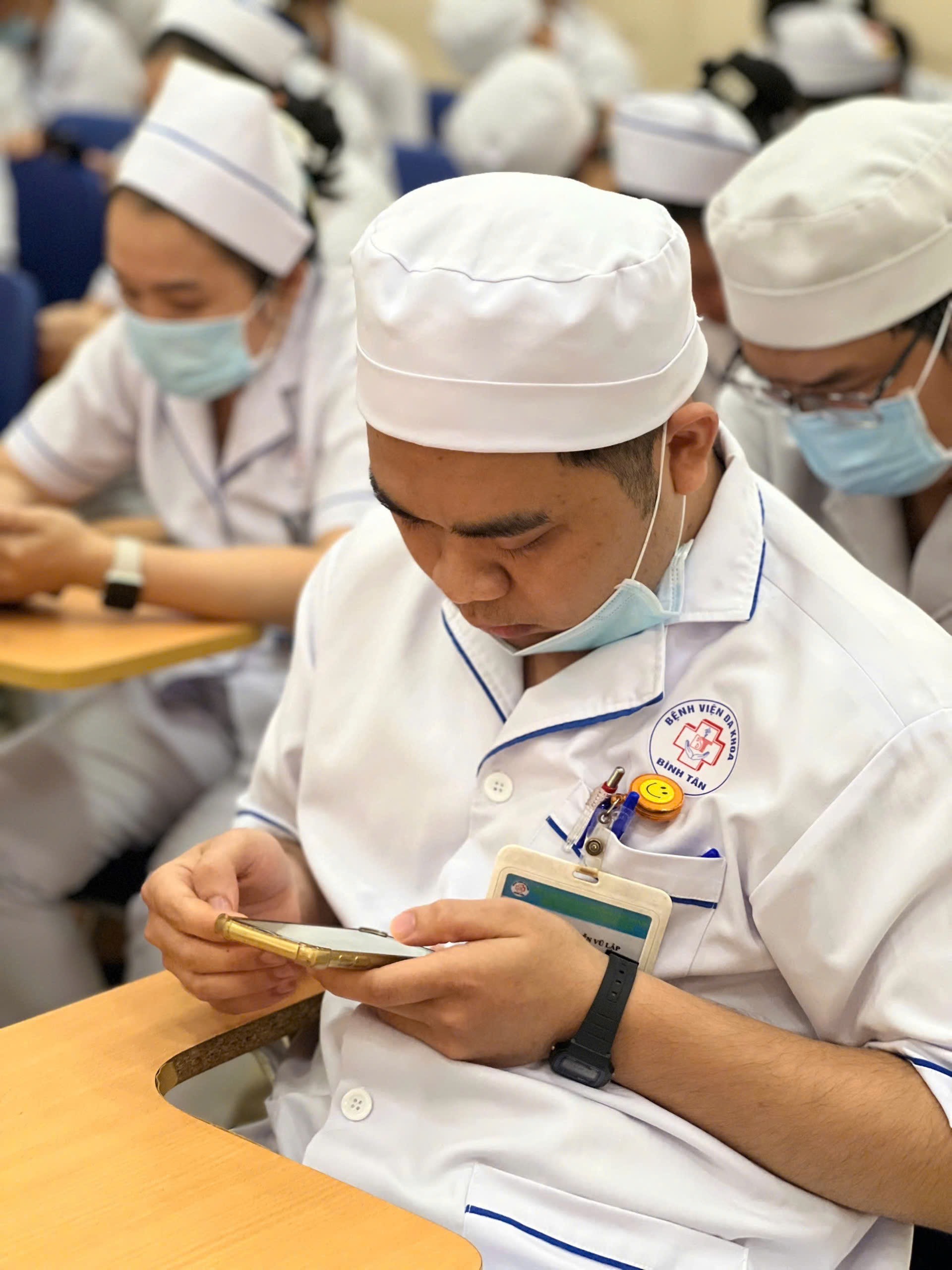 Chung sức vì chất lượng: Hội thi tay nghề điều dưỡng, hộ sinh, kỹ thuật y tại bệnh viện Bình Tân- Ảnh 5.