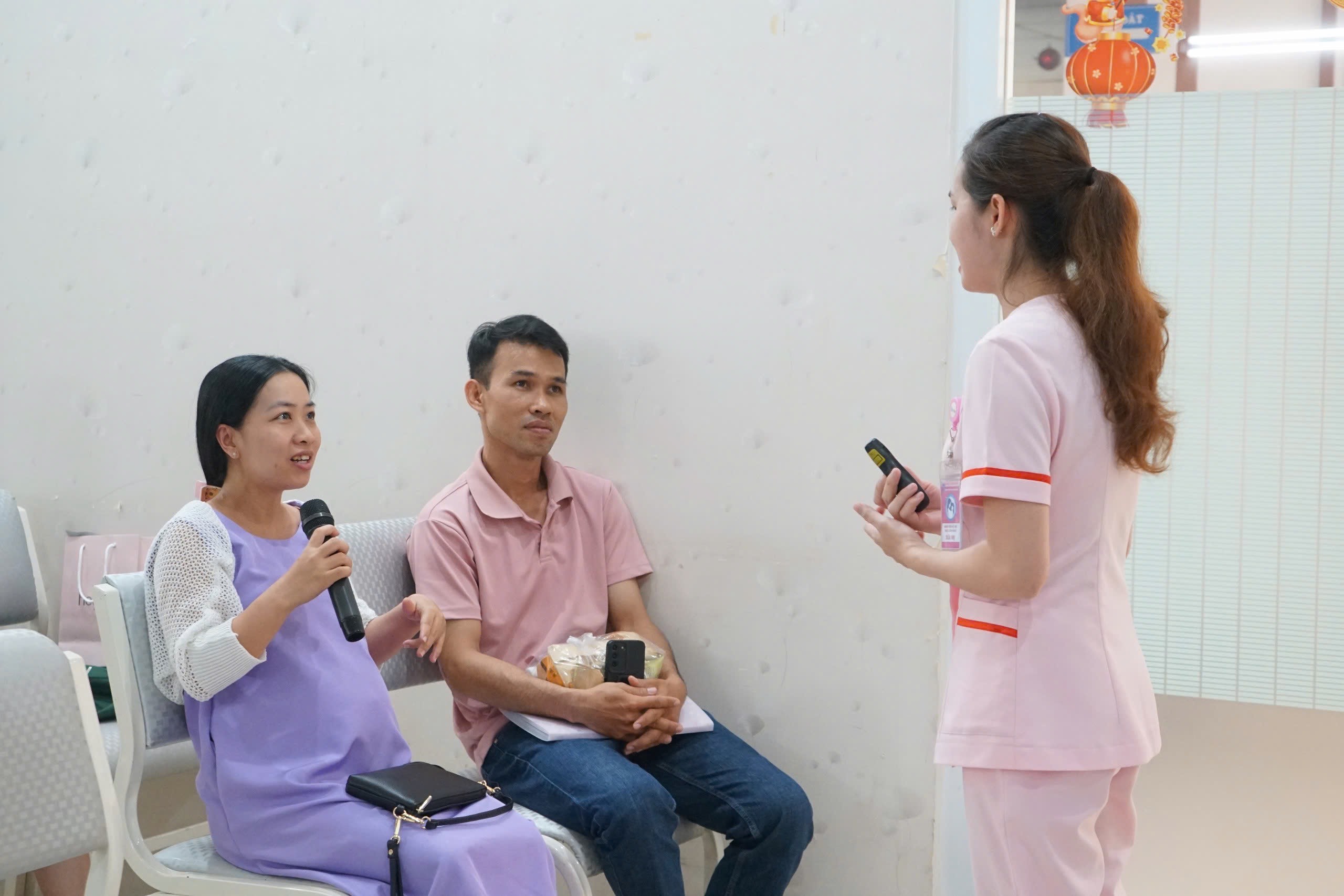 Thai Giáo Yêu Thương: Hành Trình Kết Nối Mẹ – Bé Tại Bệnh Viện Phụ Sản MêKông- Ảnh 5. Thai Giáo Yêu Thương: Hành Trình Kết Nối Mẹ – Bé Tại Bệnh Viện Phụ Sản MêKông- Ảnh 5.
