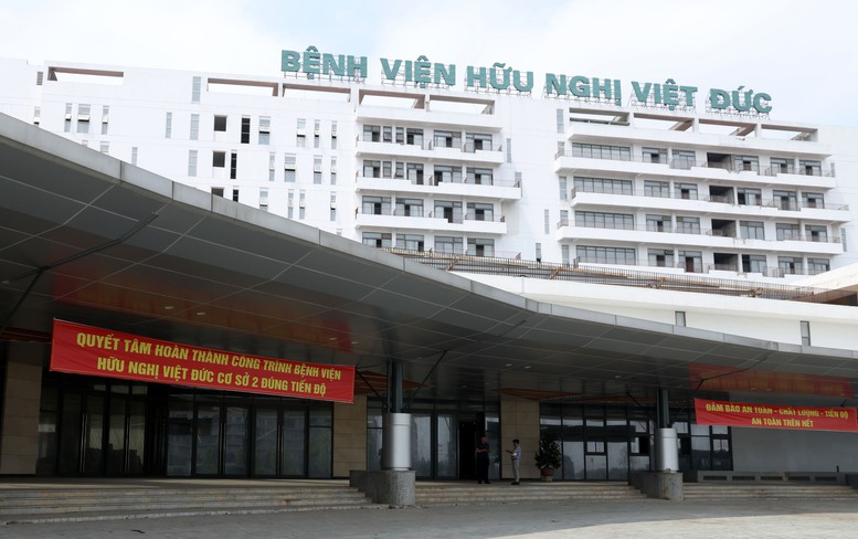 Phó Thủ tướng Lê Thành Long: Cần huy động thêm nhân lực thi công cơ sở 2 Bệnh viện Việt Đức và Bạch Mai- Ảnh 5. Phó Thủ tướng Lê Thành Long: Cần huy động thêm nhân lực thi công cơ sở 2 Bệnh viện Việt Đức và Bạch Mai- Ảnh 5.