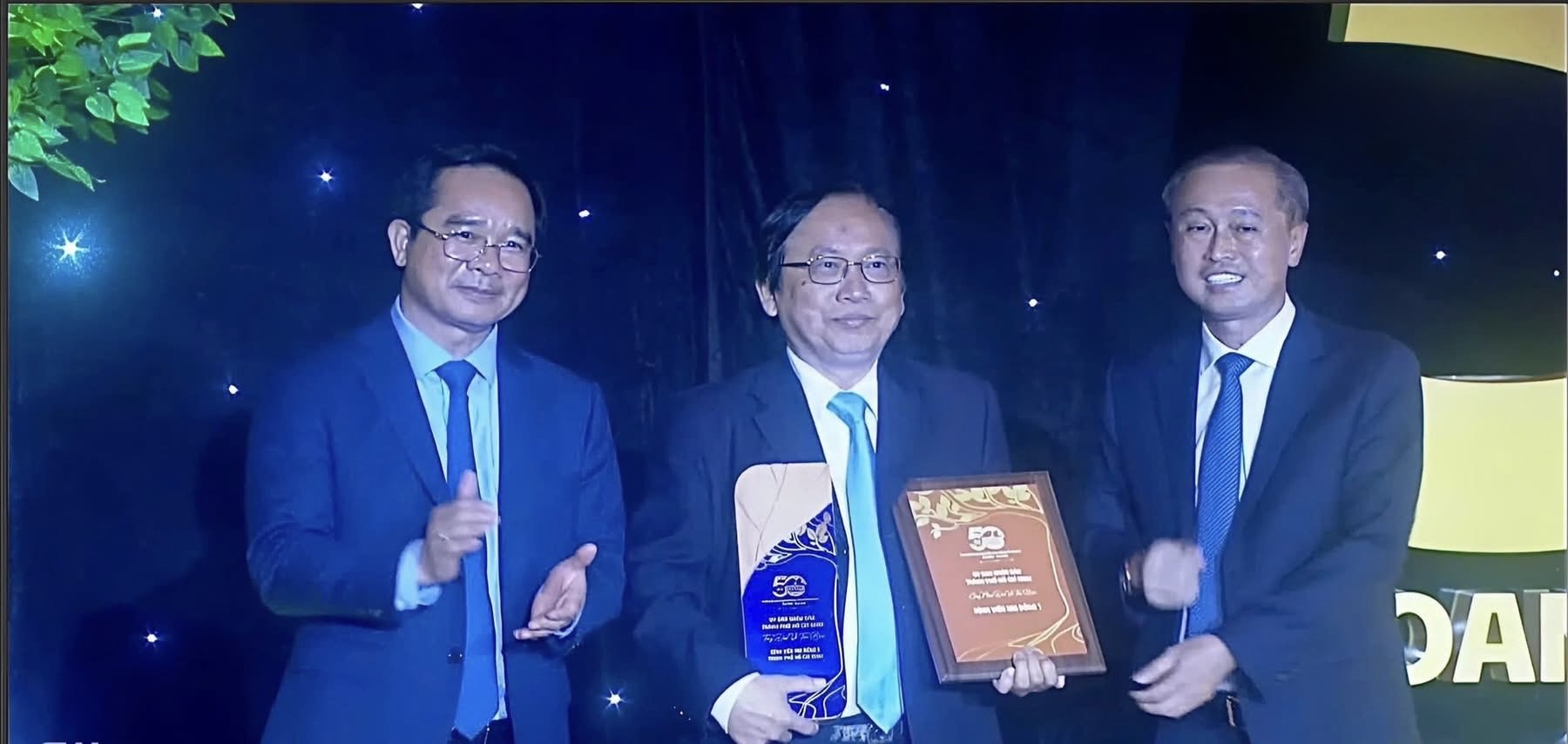 Vinh danh 6 bệnh viện tuyến cuối tiêu biểu nhân kỷ niệm 50 năm Giải phóng miền Nam- Ảnh 7.