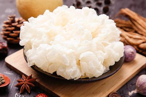 Không phải cứ đồ ngọt mới làm tăng đường huyết: Đây là 4 món có thể làm tăng vọt đường trong máu, cần dùng đúng cách- Ảnh 3. Không phải cứ đồ ngọt mới làm tăng đường huyết: Đây là 4 món có thể làm tăng vọt đường trong máu, cần dùng đúng cách- Ảnh 3.
