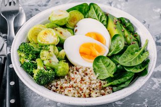 Bí quyết sống khỏe mạnh đến tuổi 70 không bệnh mãn tính- Ảnh 2.