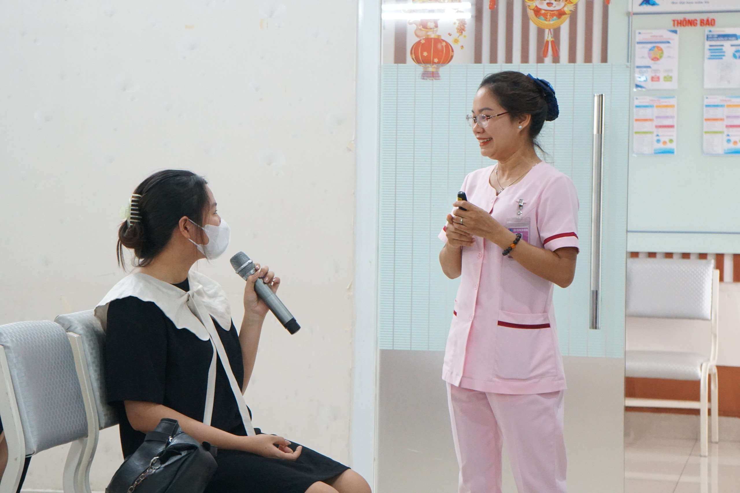 Lớp học tiền sản tại Bệnh viện Phụ sản Mêkông – Hành trình chăm sóc mẹ và bé trong từng giai đoạn thai kỳ- Ảnh 4. Lớp học tiền sản tại Bệnh viện Phụ sản Mêkông – Hành trình chăm sóc mẹ và bé trong từng giai đoạn thai kỳ- Ảnh 4.