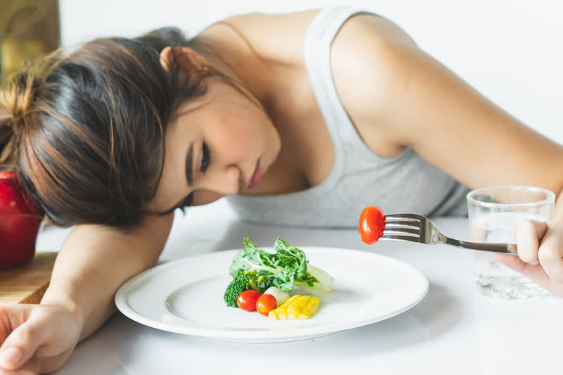 Đáng lo hơn bạn nghĩ: Ăn uống bình thường nhưng có cảm giác này sau ăn thì có thể là dấu hiệu của bệnh nghiêm trọng!- Ảnh 3. Đáng lo hơn bạn nghĩ: Ăn uống bình thường nhưng có cảm giác này sau ăn thì có thể là dấu hiệu của bệnh nghiêm trọng!- Ảnh 3.