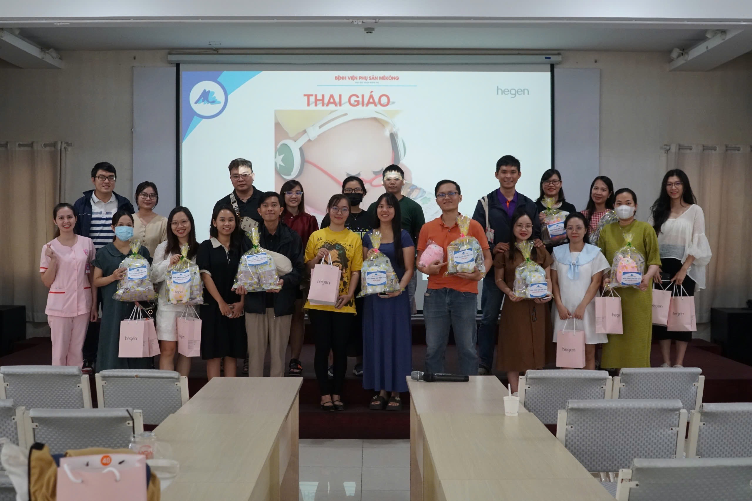 Thai Giáo Yêu Thương: Hành Trình Kết Nối Mẹ – Bé Tại Bệnh Viện Phụ Sản MêKông- Ảnh 1. Thai Giáo Yêu Thương: Hành Trình Kết Nối Mẹ – Bé Tại Bệnh Viện Phụ Sản MêKông- Ảnh 1.