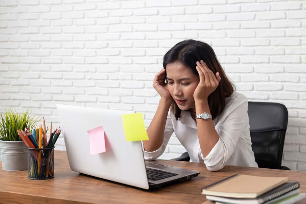 99% người có thói quen tắt đèn, xem điện thoại vào ban đêm sẽ mắc 4 chứng bệnh nguy hiểm này, hãy NGỪNG ngay khi còn có thể!- Ảnh 3.