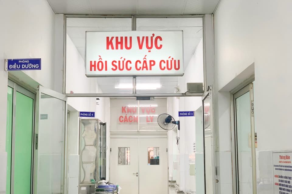 Bệnh viện Chợ Rẫy Tiếp Nhận 6 Ca Ngộ Độc Methanol – Cảnh Báo An Toàn Sử Dụng Rượu- Ảnh 2. Bệnh viện Chợ Rẫy Tiếp Nhận 6 Ca Ngộ Độc Methanol – Cảnh Báo An Toàn Sử Dụng Rượu- Ảnh 2.