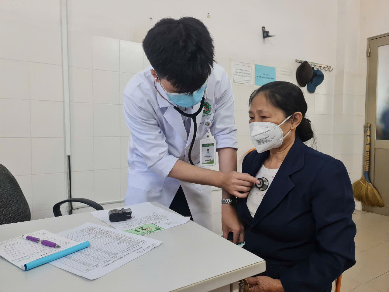 Chuỗi hoạt động ý nghĩa của đoàn chuyên gia, bác sĩ bệnh viện Lê Văn Thịnh, TP Hồ Chí Minh tại Phú Yên- Ảnh 9. Chuỗi hoạt động ý nghĩa của đoàn chuyên gia, bác sĩ bệnh viện Lê Văn Thịnh, TP Hồ Chí Minh tại Phú Yên- Ảnh 9.
