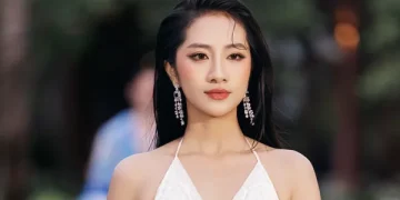 Hoa hậu Hà Trúc Linh, Á hậu Châu Anh, Vân Nhi trình diễn thời trang