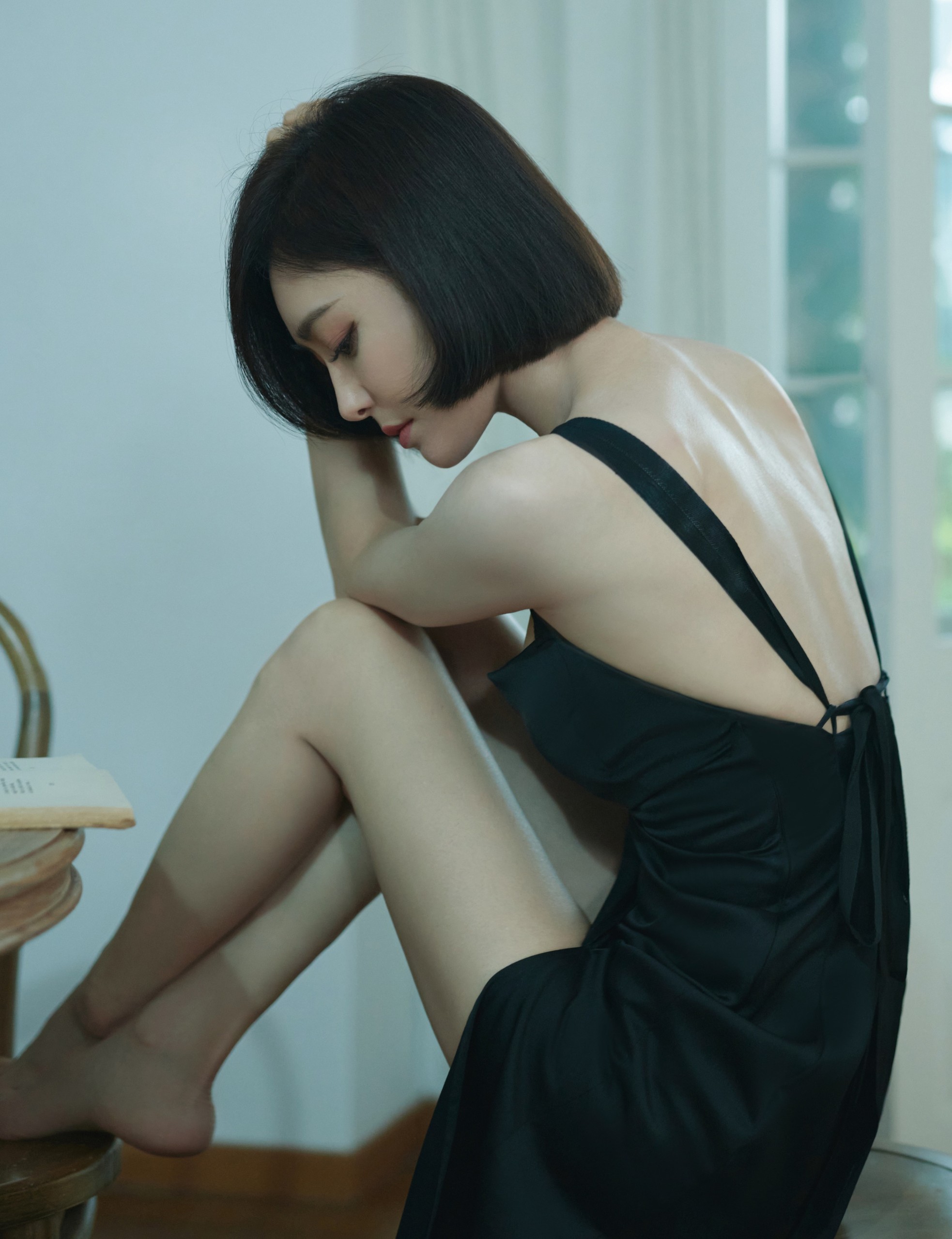 Không tin nổi Tần Lam đã U50 mà vẫn trẻ như gái đôi mươi: Chống lão hóa và chống nắng 