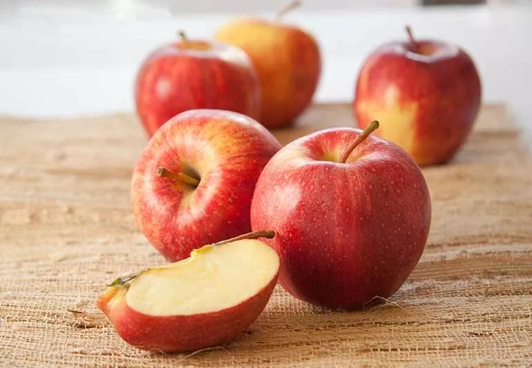 Mỗi tối ăn một quả trước khi đi ngủ, cơ thể sẽ nhận được nhiều lợi ích bất ngờ, từ cân nặng tới làn da- Ảnh 2. Mỗi tối ăn một quả trước khi đi ngủ, cơ thể sẽ nhận được nhiều lợi ích bất ngờ, từ cân nặng tới làn da- Ảnh 2.
