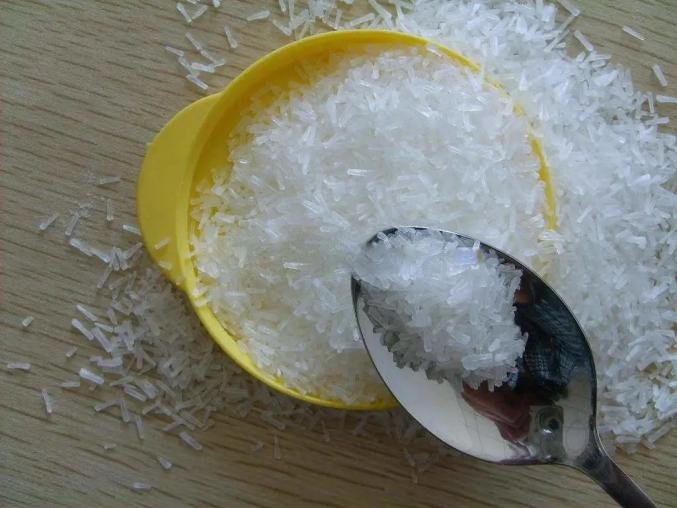 Nấu ăn thêm bột ngọt khi nào tốt nhất? Nhiều người làm sai khiến món ăn mất ngon, thêm độc hại sức khỏe- Ảnh 1. Nấu ăn thêm bột ngọt khi nào tốt nhất? Nhiều người làm sai khiến món ăn mất ngon, thêm độc hại sức khỏe- Ảnh 1.