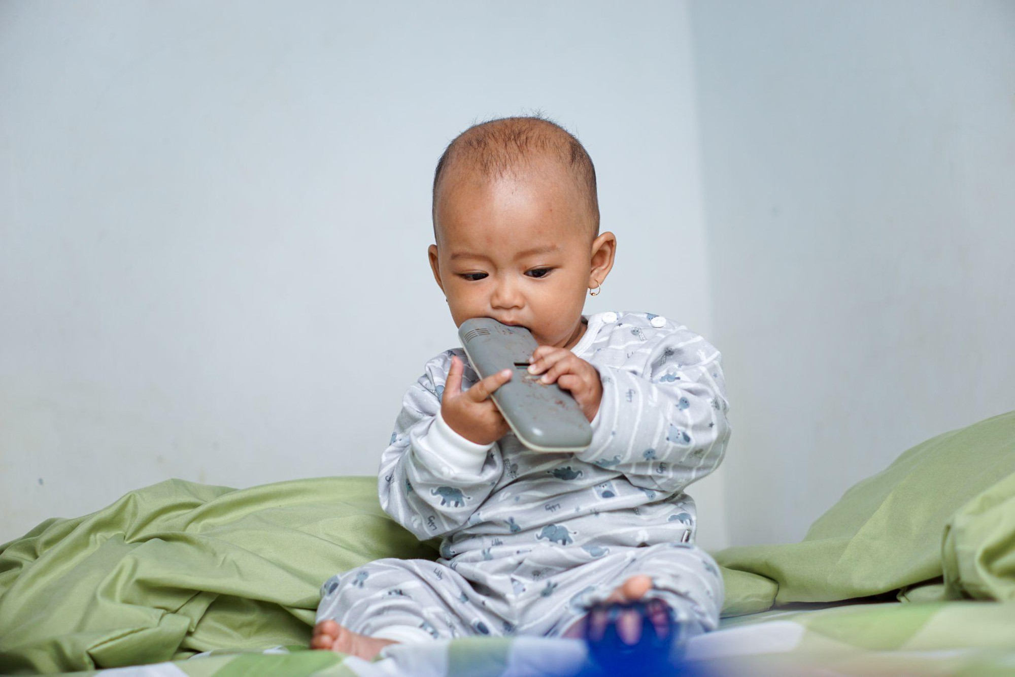 Tiêm vắc-xin 6 trong 1 đủ liều, đúng lịch giúp cha mẹ yên tâm bảo vệ con yêu- Ảnh 1. Tiêm vắc-xin 6 trong 1 đủ liều, đúng lịch giúp cha mẹ yên tâm bảo vệ con yêu- Ảnh 1.