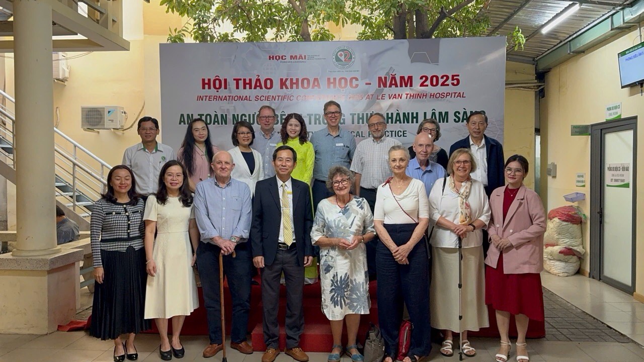 Hội thảo khoa học - năm 2025 Bệnh viện Lê Văn Thịnh với chủ đề: “An toàn người bệnh trong thực hành lâm sàng”- Ảnh 5. Hội thảo khoa học - năm 2025 Bệnh viện Lê Văn Thịnh với chủ đề: “An toàn người bệnh trong thực hành lâm sàng”- Ảnh 5.