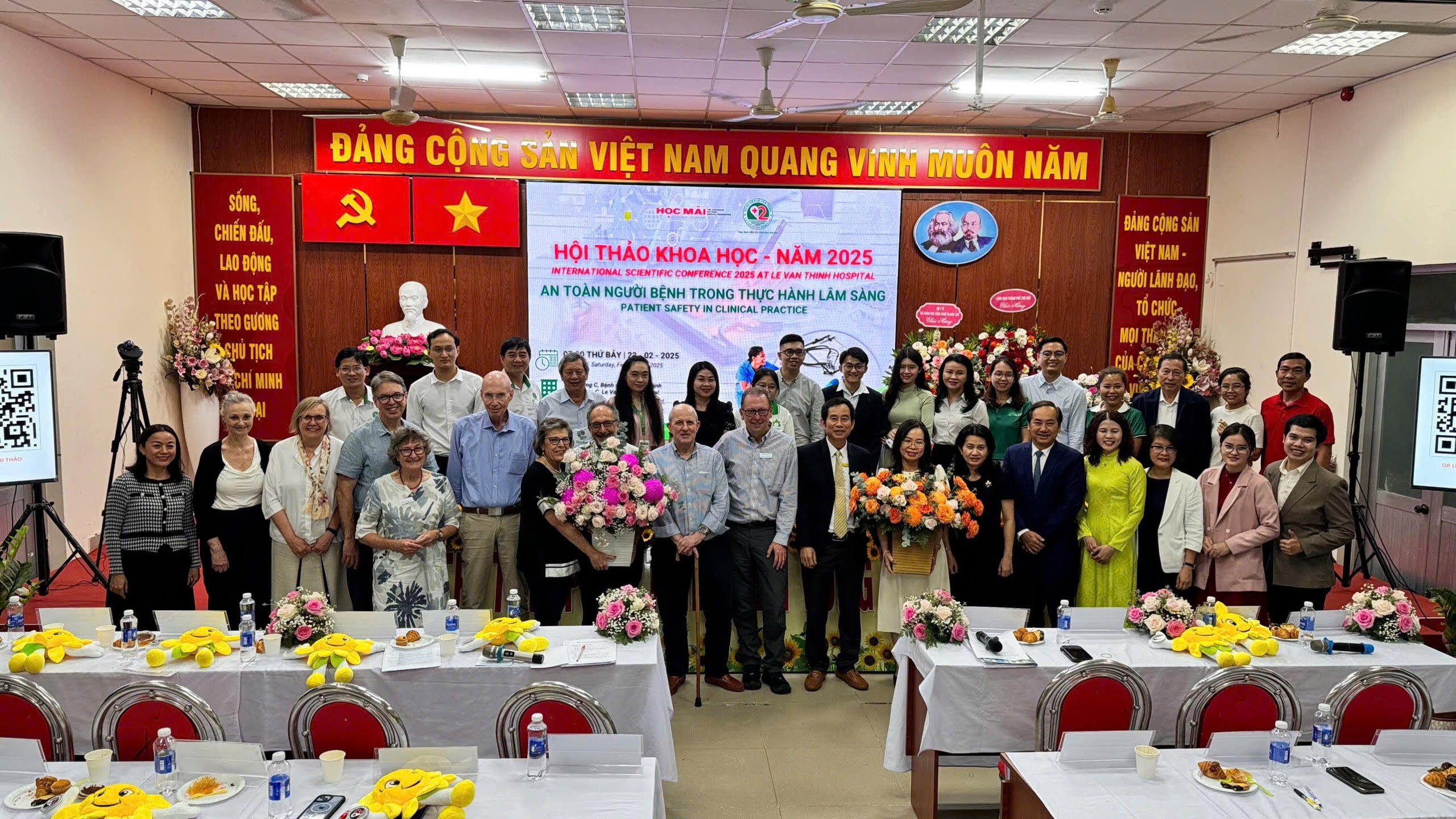 Hội thảo khoa học - năm 2025 Bệnh viện Lê Văn Thịnh với chủ đề: “An toàn người bệnh trong thực hành lâm sàng”- Ảnh 7. Hội thảo khoa học - năm 2025 Bệnh viện Lê Văn Thịnh với chủ đề: “An toàn người bệnh trong thực hành lâm sàng”- Ảnh 7.