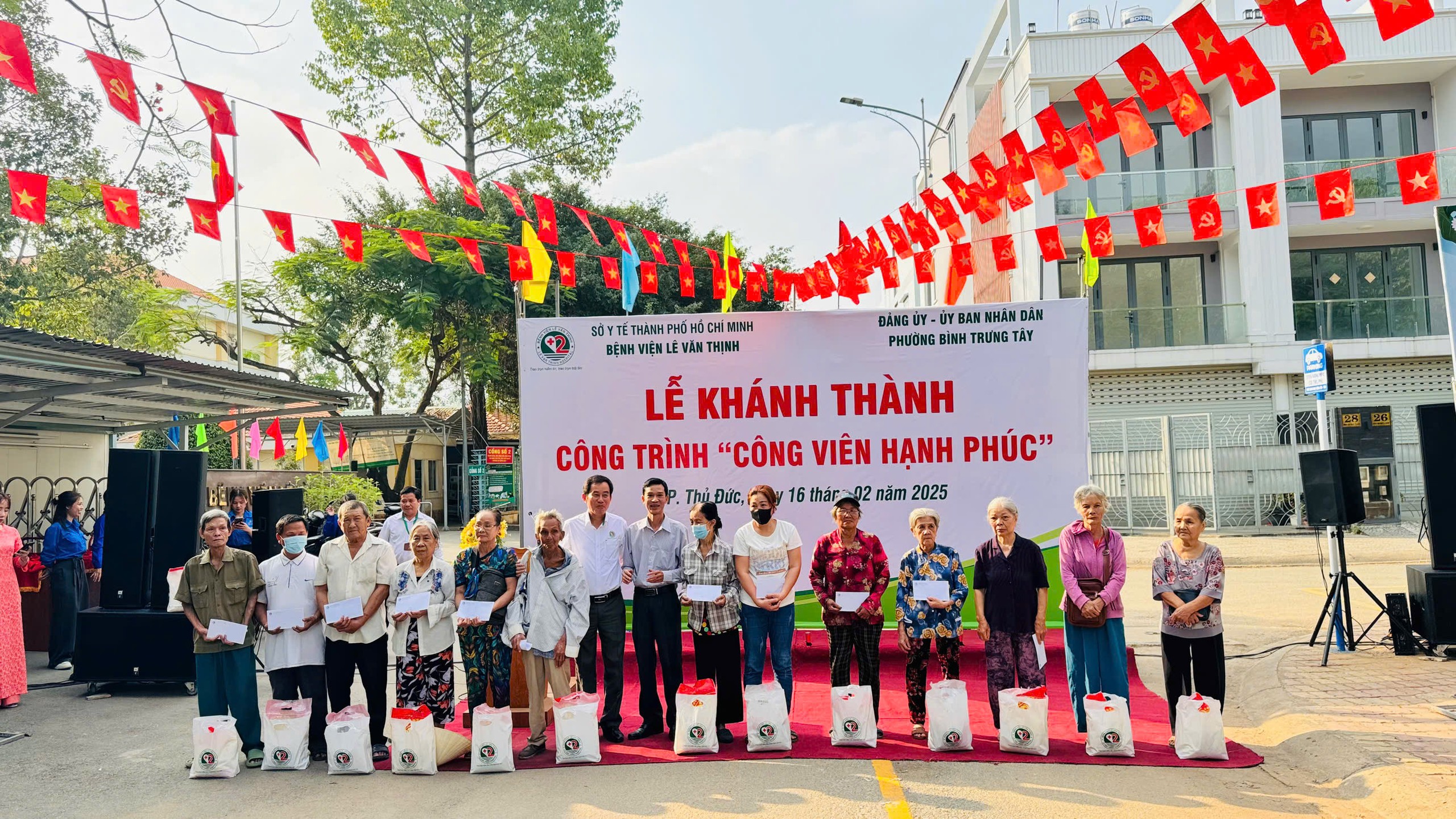 Bệnh viện Lê Văn Thịnh tổ chức Lễ khánh thành Công trình công viên Hạnh phúc- Ảnh 6. Bệnh viện Lê Văn Thịnh tổ chức Lễ khánh thành Công trình công viên Hạnh phúc- Ảnh 6.