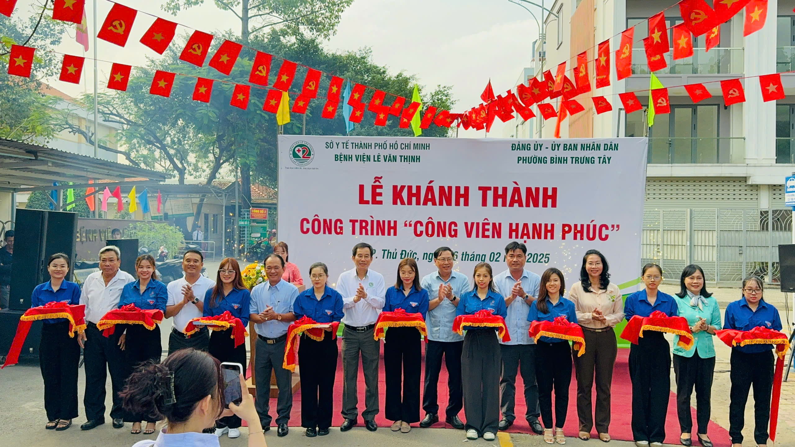Bệnh viện Lê Văn Thịnh tổ chức Lễ khánh thành Công trình công viên Hạnh phúc- Ảnh 1. Bệnh viện Lê Văn Thịnh tổ chức Lễ khánh thành Công trình công viên Hạnh phúc- Ảnh 1.